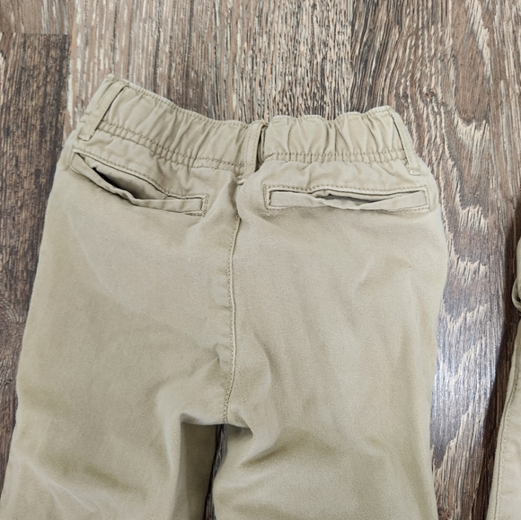 Boys Childrens Place 2 pair Pull on Khaki uniform pants size 4 - Picture 7 of 13